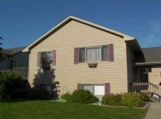1612 7th St NE, Watertown, SD 57201