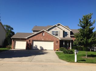 504 Riverbend Blvd, Mahomet, IL