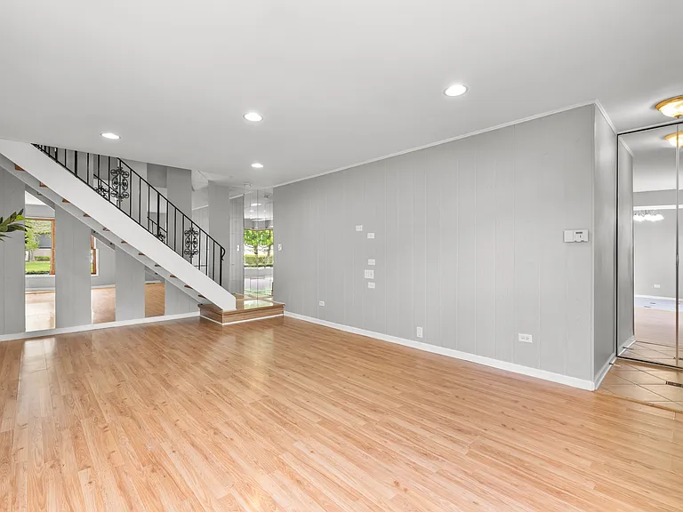 146 Inverrary Ln #146 — Photo 8