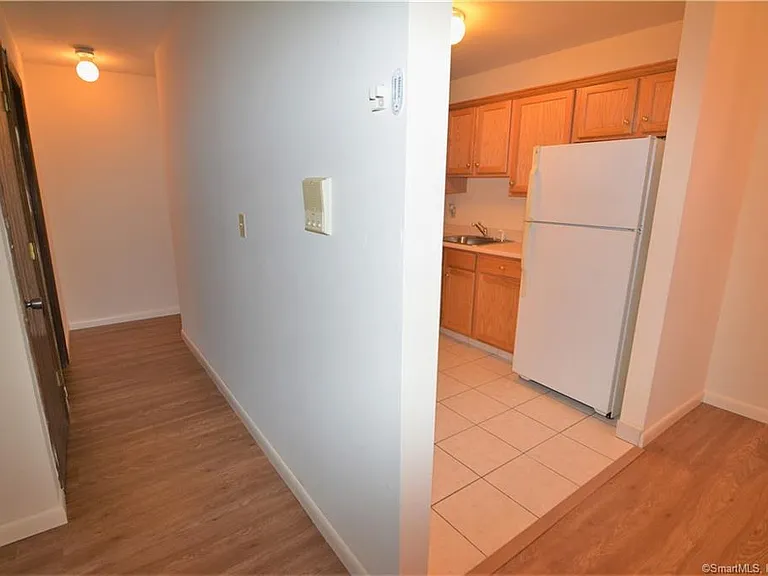 187 Scott Rd #2C — Photo 6