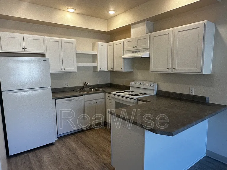1935 Table Rock Rd #6 — Photo 9