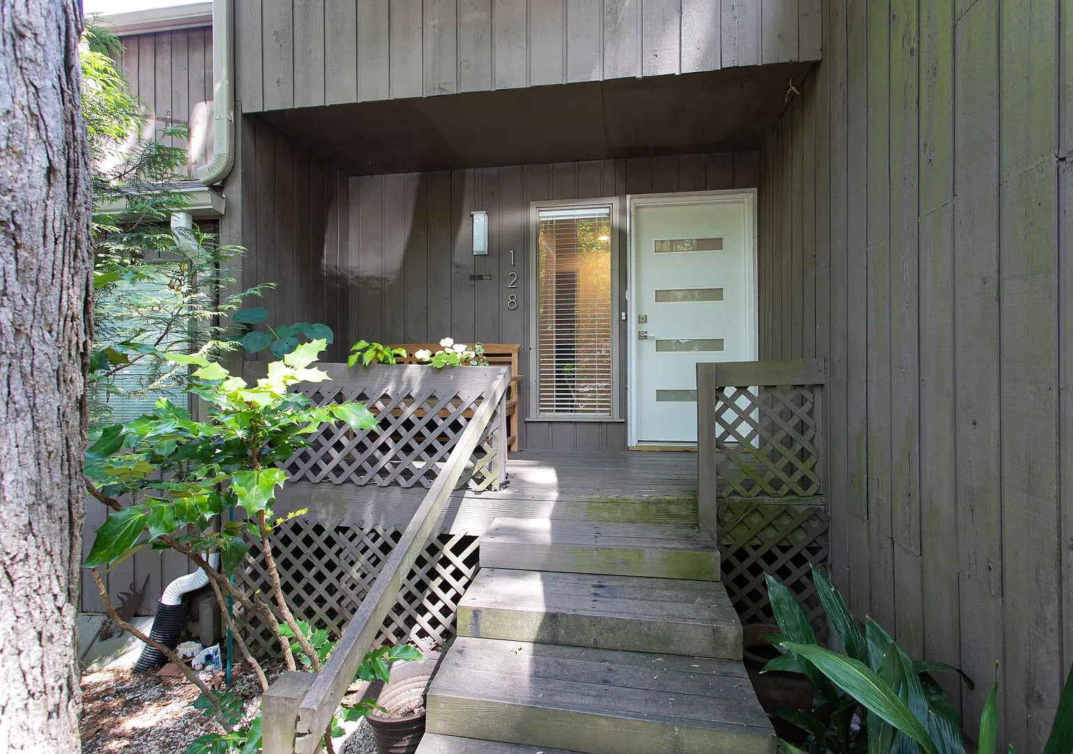 Price Improvement! 3 Level End Unit Townhome In Awesome Location! — Photo 2