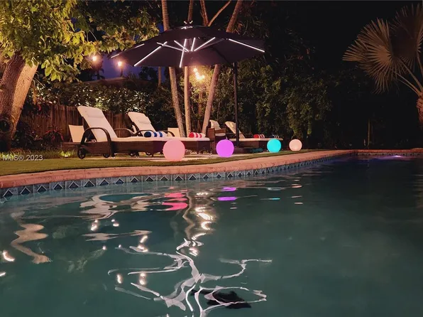 751 NE 114th St, Biscayne Park, FL 33161