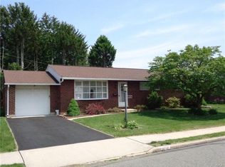 1213 California Ave, Whitehall, PA 18052