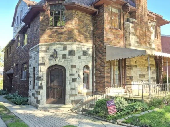 936 Trombley Rd, Grosse Pointe Park, MI 48230