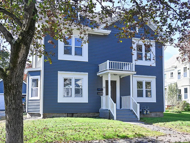 22 Chestnut St #1 — Photo 1