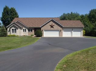 3362 Lakewood Rd, Tomahawk, WI 54487