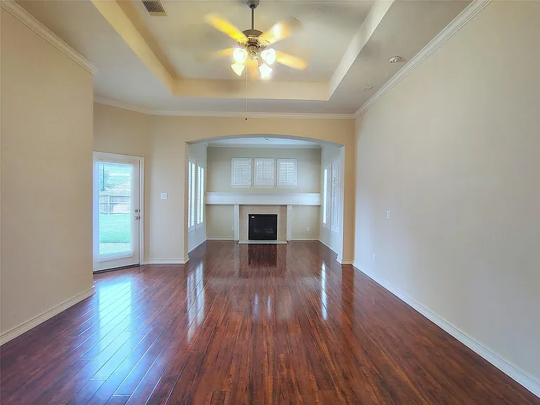 5606 Grandwood Ln — Photo 23