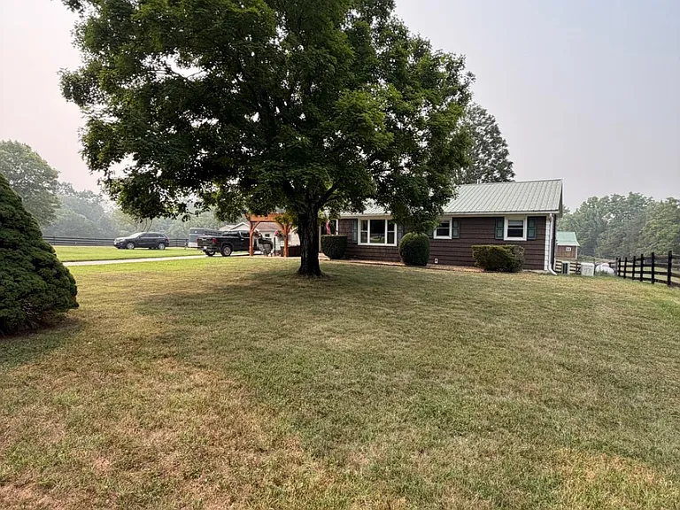 1579 Millner Rd — Photo 17