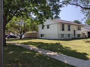 1 Regal Ln, Iowa City, IA 52240