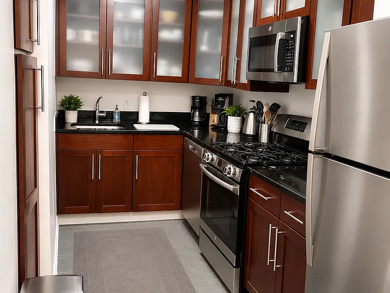 511 E 80th St #1B — Photo 5
