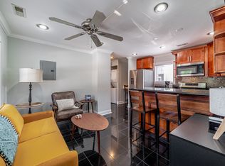 2002 W Cullerton St APT 1R, Chicago, IL 60608