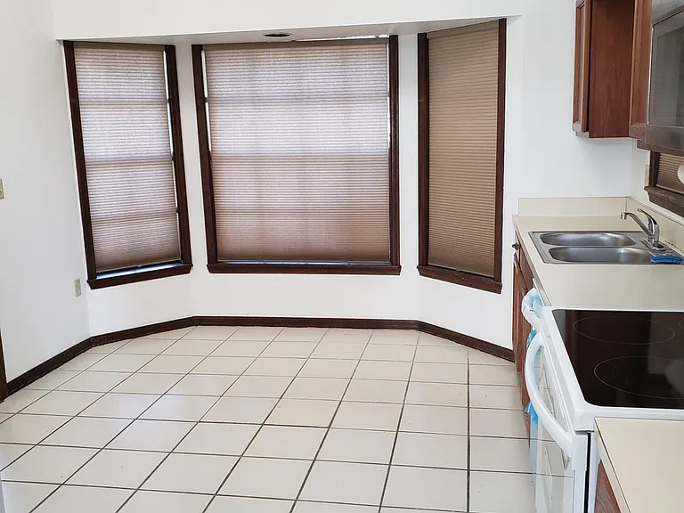 2575 Palm Lake Dr — Photo 16
