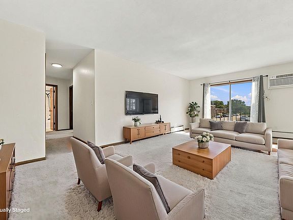 2nd image of 819 11th Ave S APT 7