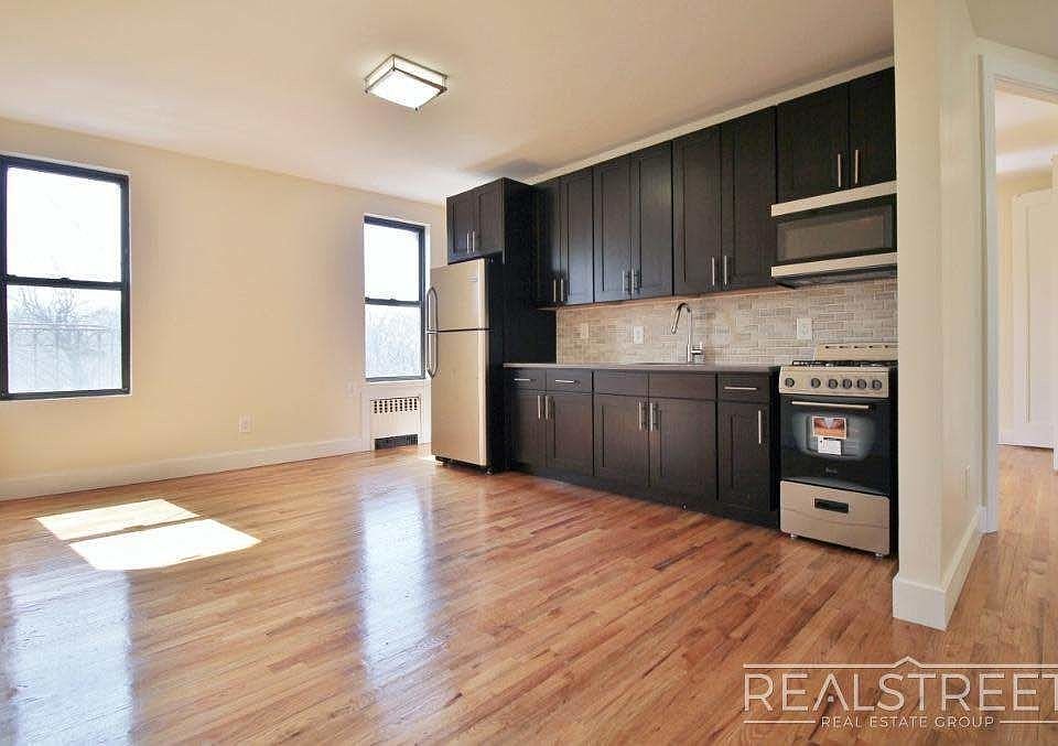 1st image of 85 Eastern Pkwy #6C1