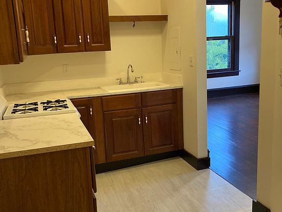 4th image of 171 Avenue A #43