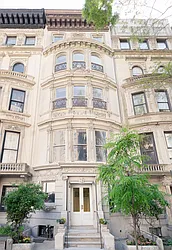 18 West 76th Street in Upper West Side