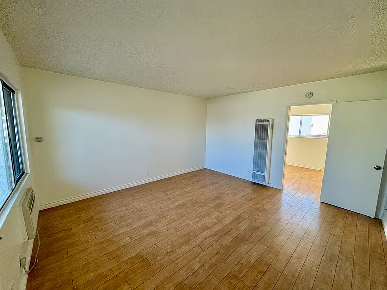 915 E Palmer Ave #23 — Photo 1