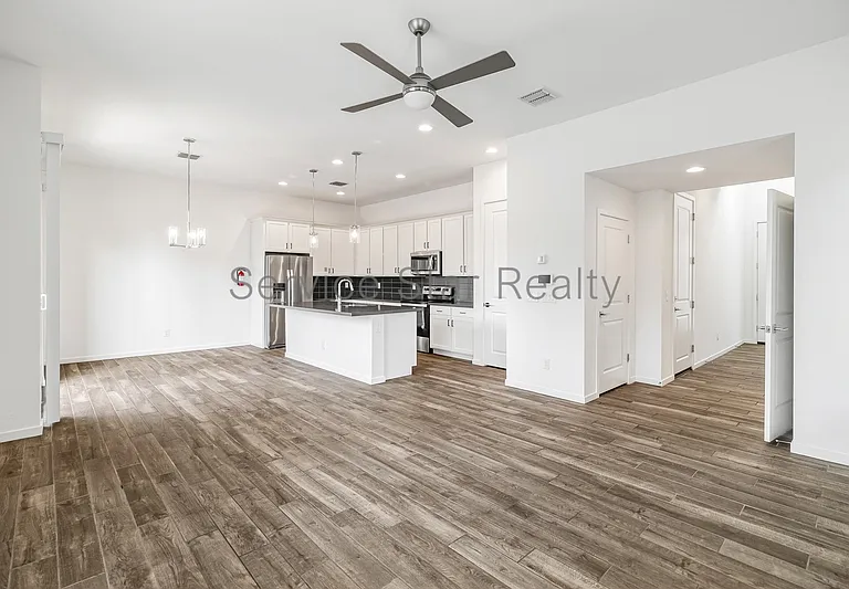 901 S Smith Rd #1073 — Photo 2