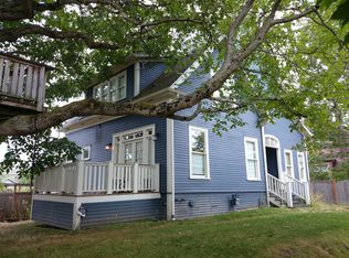 5709 Keystone Pl N, Seattle, WA 98103