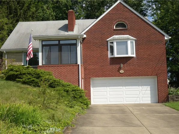 102 Royal Court Dr, Glenshaw, PA 15116