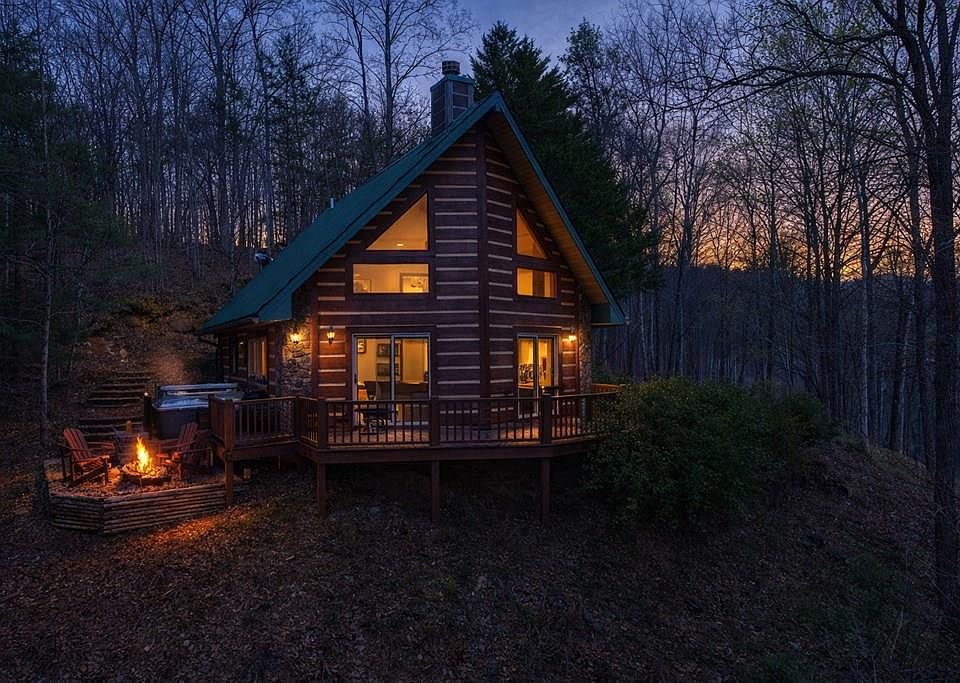 1st image of 183 Ridge Pl