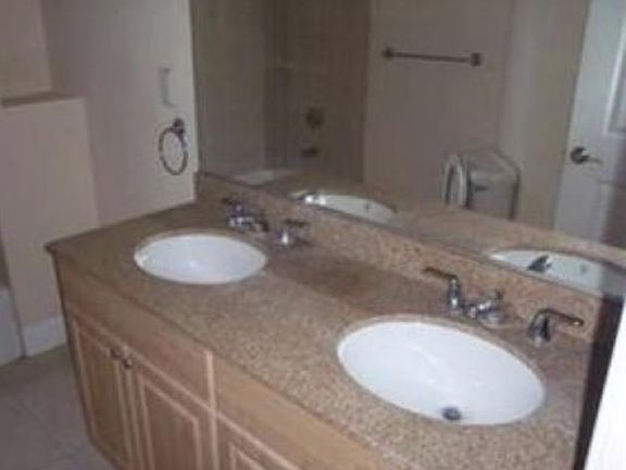 4th image of 70 S Munn Ave APT 1012