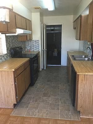 3rd image of 2706 Skelton Dr