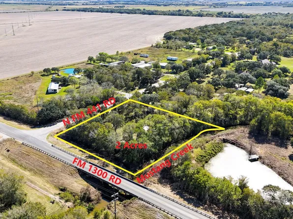 6253 N Fm 441 Rd, El Campo, TX 77437