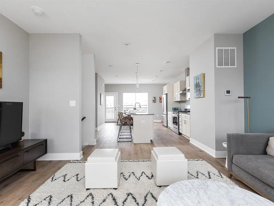 12958 Petigru Dr