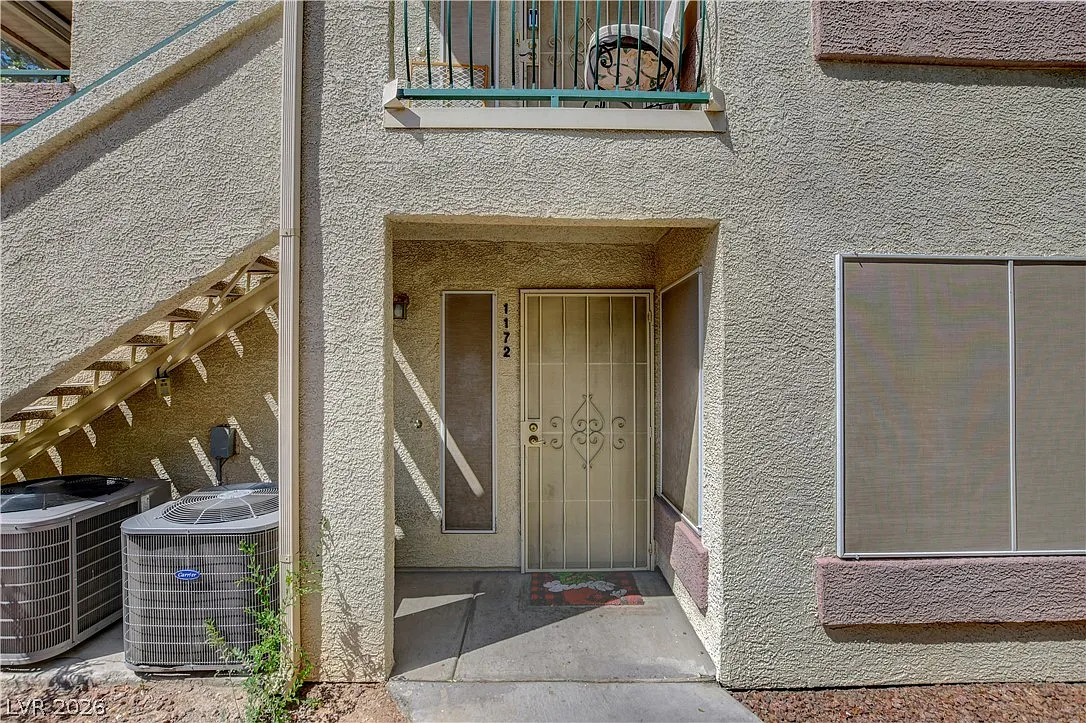 2 bed, 2.0 bath, 1029 sqft, $1,250 — Photo 4