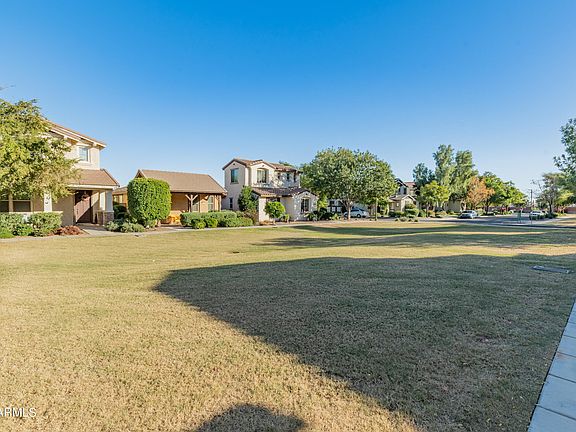 2nd image of 12555 N 154TH Avenue