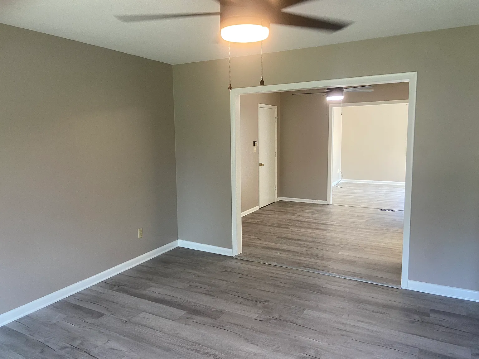 3 bed, 1312 sqft, $1,800 — Photo 2