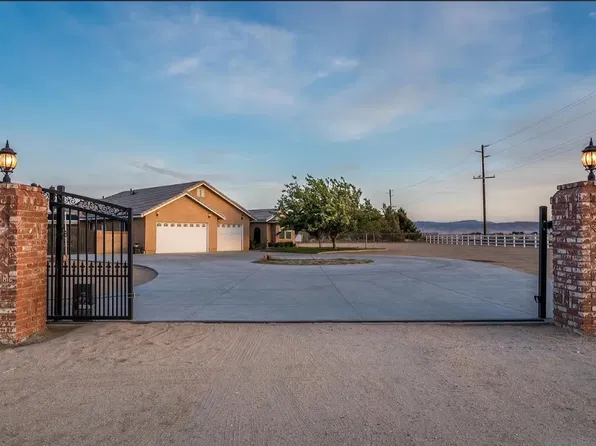 8846 W Avenue C, Lancaster, CA 93536