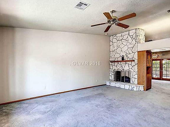 5th image of 301 Firestone Dr