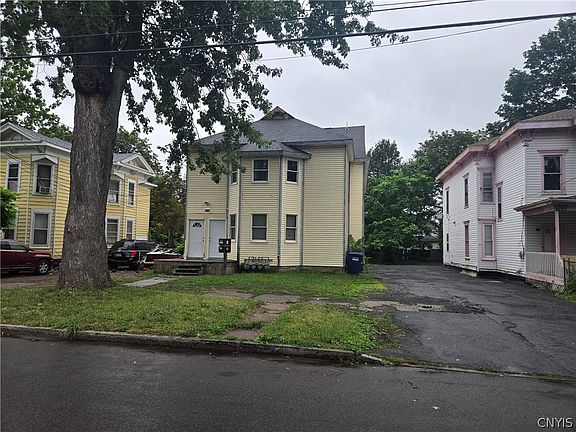 2nd image of 310 Kellogg St