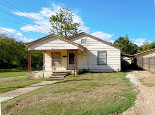 1030 Dickson Ave, Paris, TX 75460