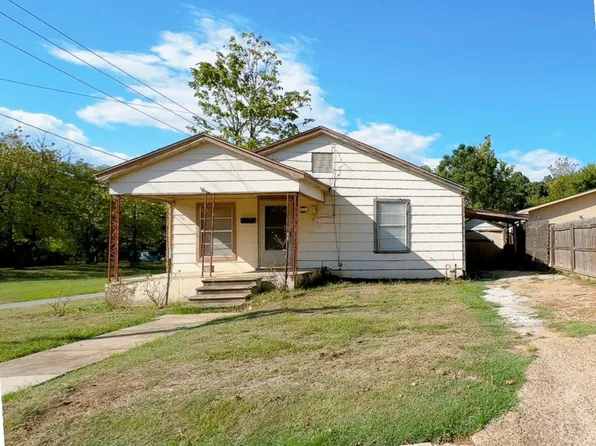 1030 Dickson Ave, Paris, TX 75460