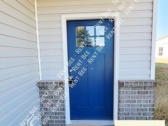4th image of 462 Everidge Rd