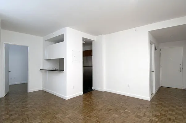 Rented by Lalezarian Properties | media 29