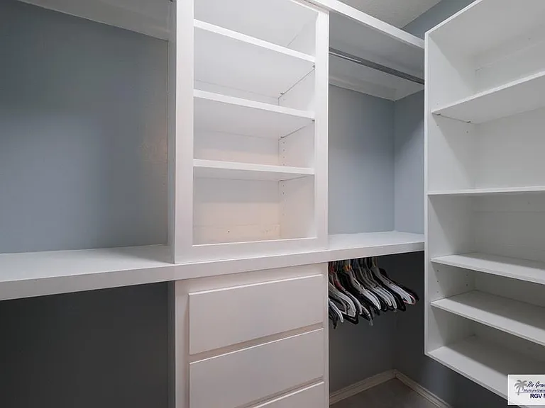 2804 Vienna St — Photo 16