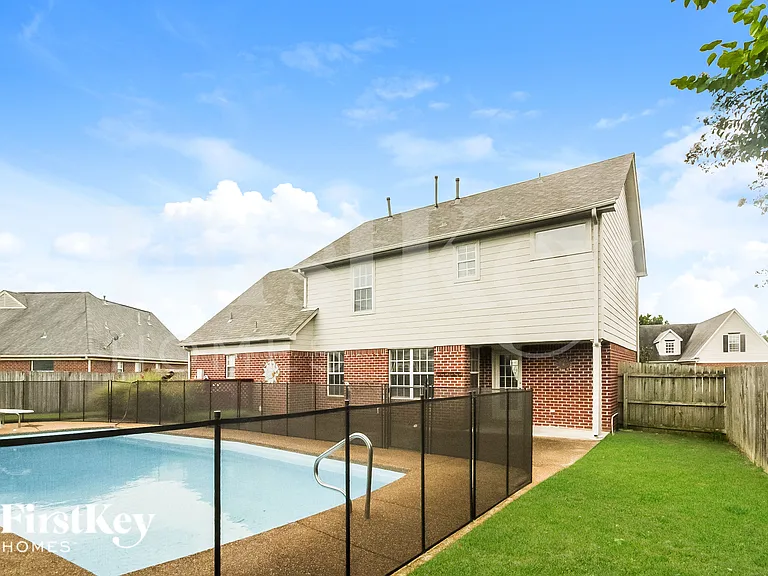 11626 Millwind Dr — Photo 14