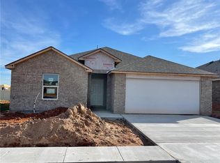 11616 SW 44th Ter, Mustang, OK 73064