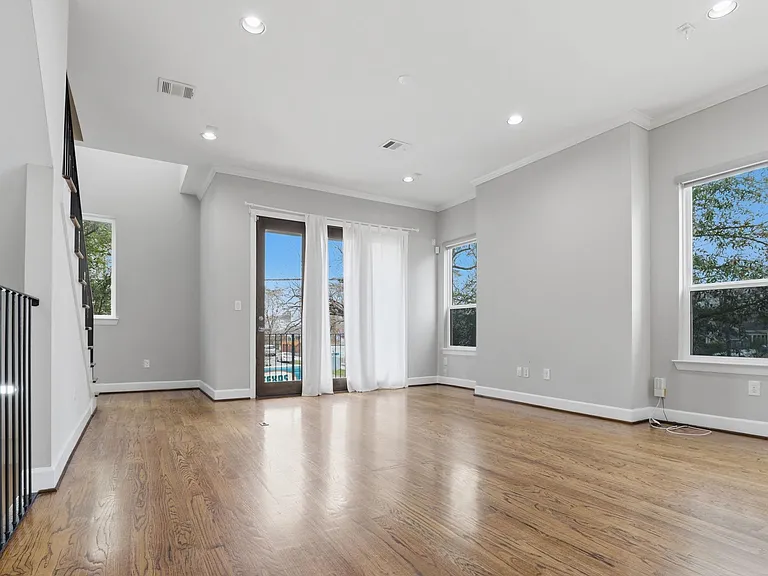 1224 Summer St — Photo 10