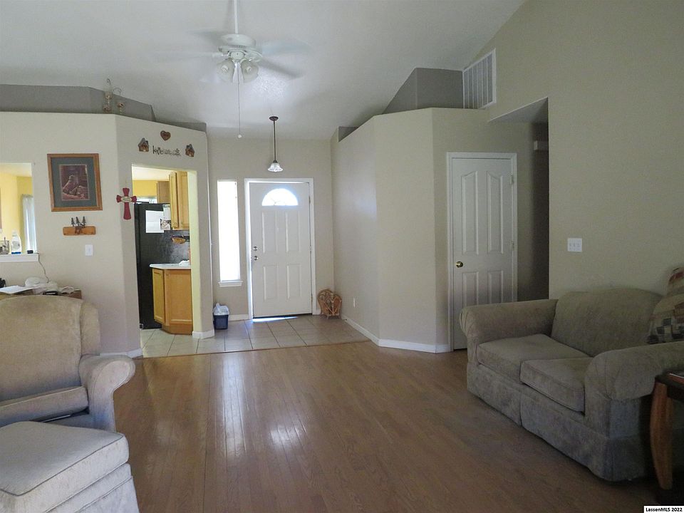 945 Shadow Mountain Dr, Susanville, CA 96130 Zillow