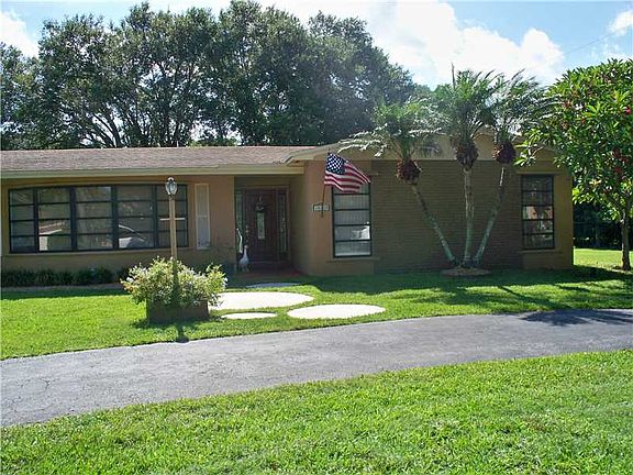 3rd image of 15220 SW 84th Ct