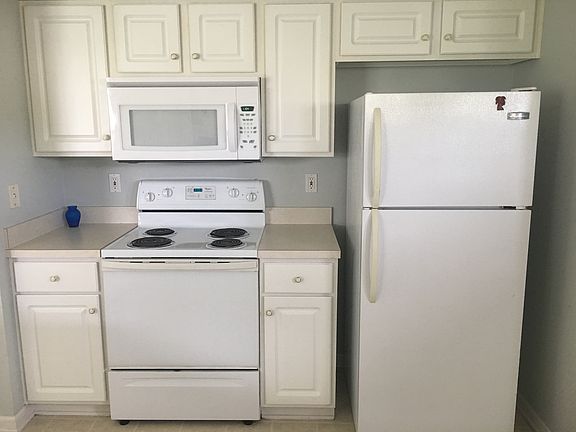 4th image of 2150 W Lymington Way