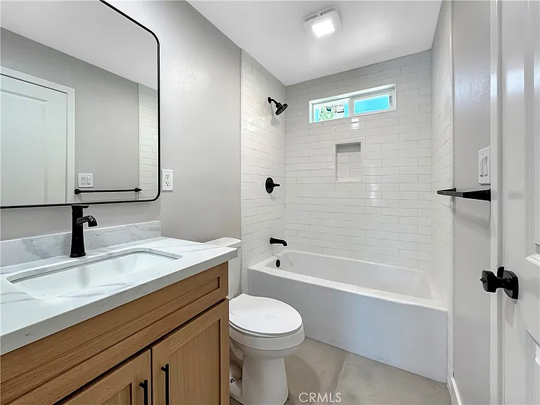 4187 Dwight Ave — Photo 8