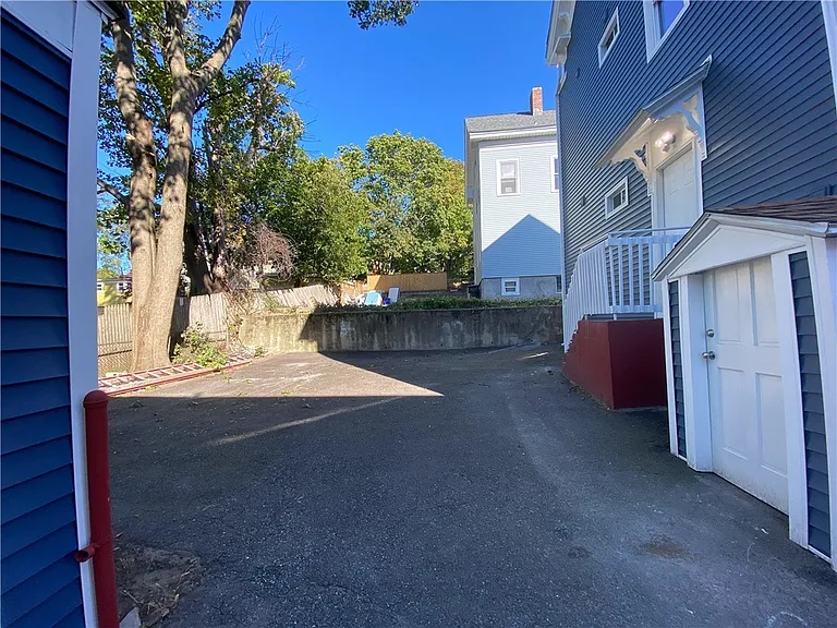 56 Cypress St #3 — Photo 10