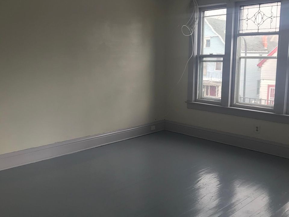 1st image of 12 Hauf St #1